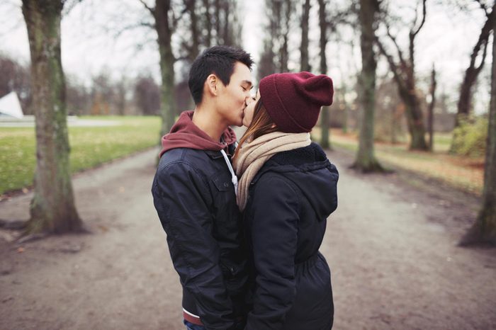 these hilarious first kiss stories-475460537-jacoblund