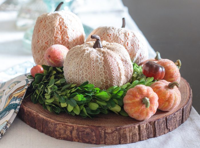 lace-pumpkins-3