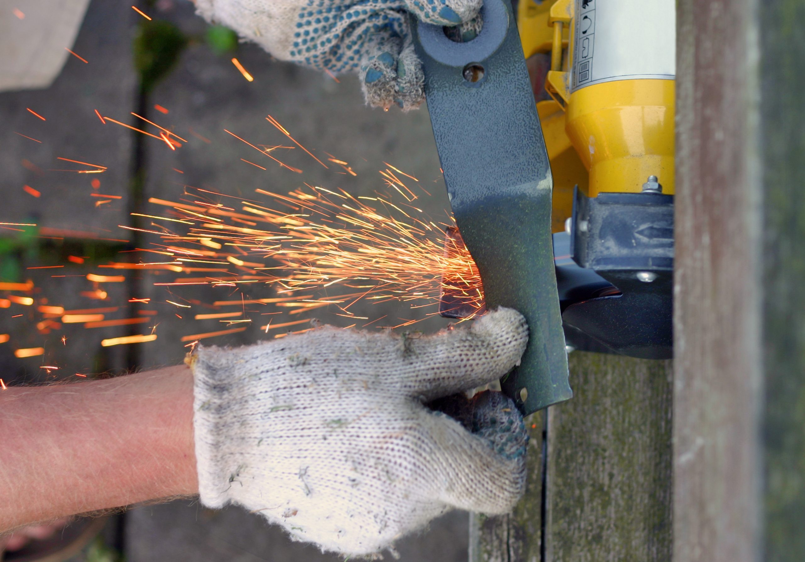 blade sparkle (lawn blade sharpening)