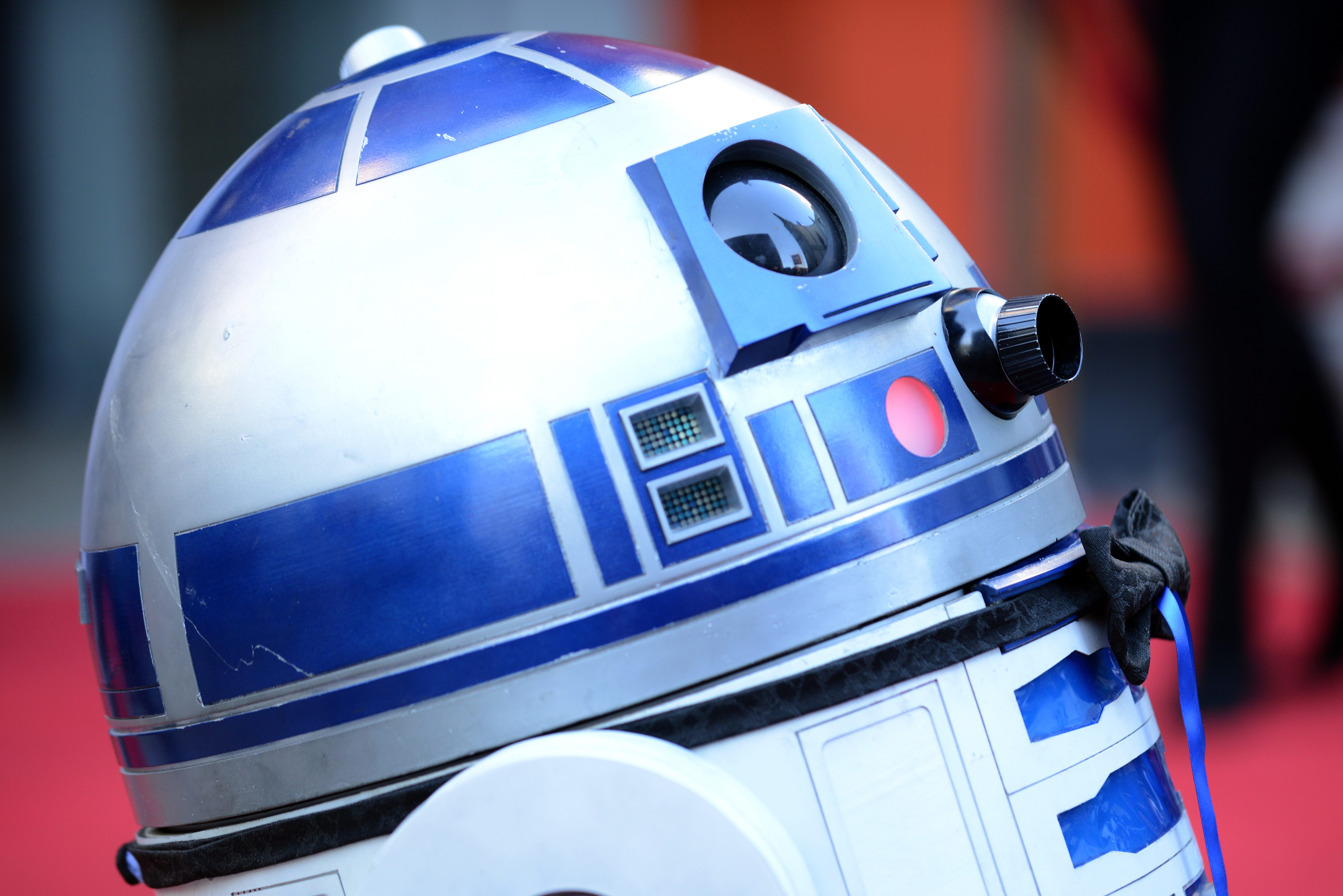 r2d2