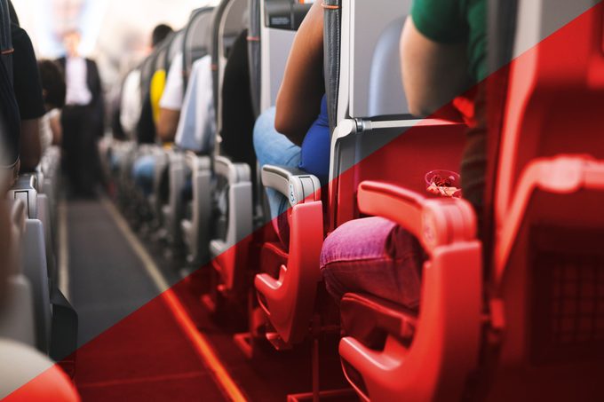 7 Secrets to Avoid Flying on a Crowded Plane