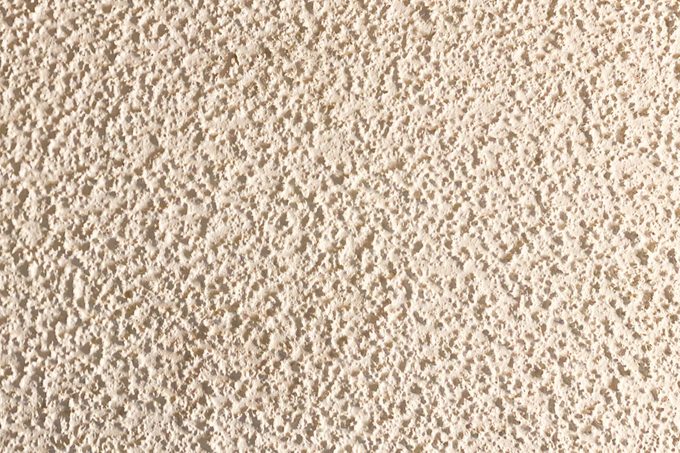 How to Clean Popcorn Ceilings Quickly and Easily