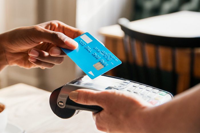 10 Times You Shouldn’t Use Your Credit Card for Payment