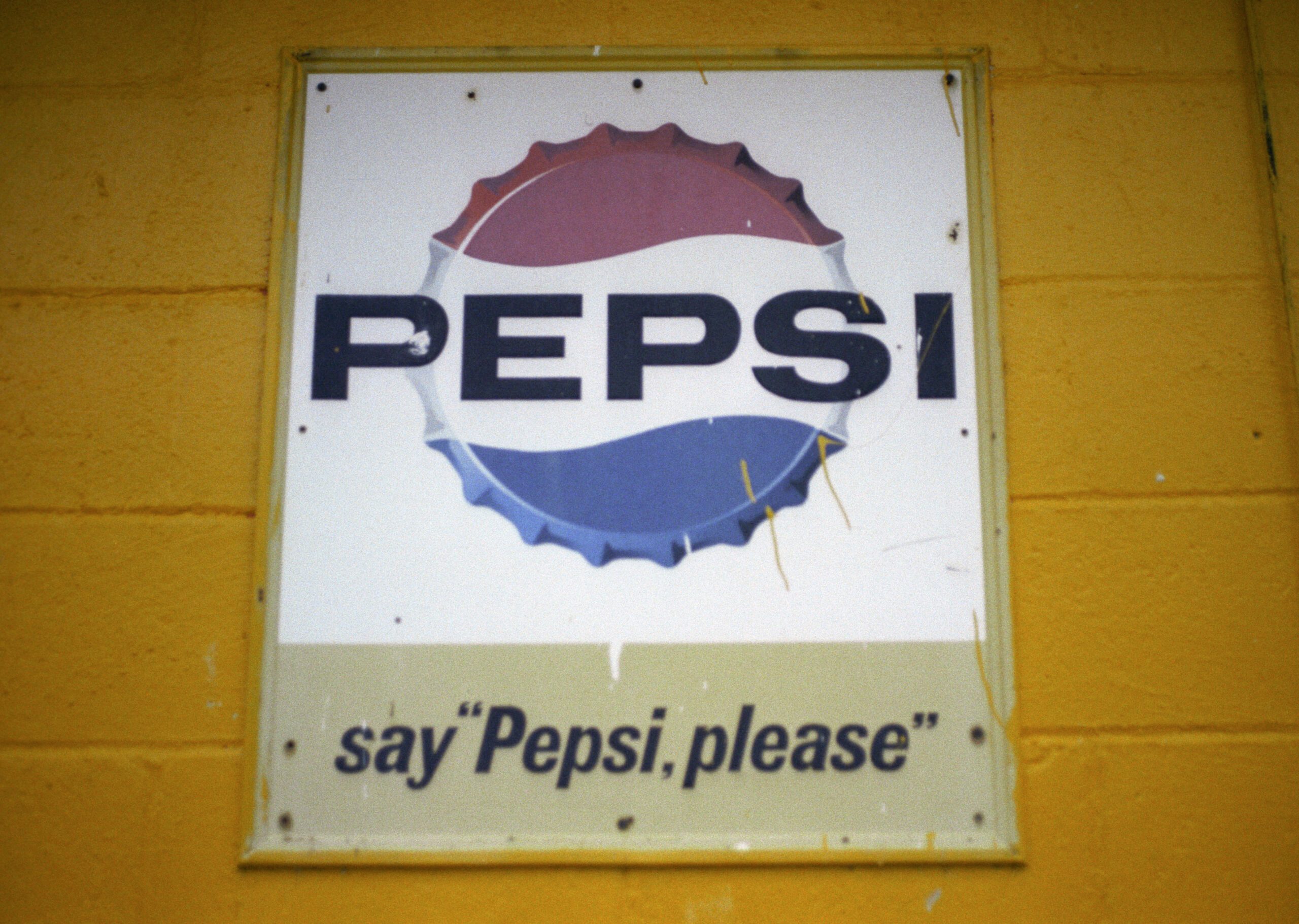 Pepsi Sign saying "say, 'Pepsi, please'"
