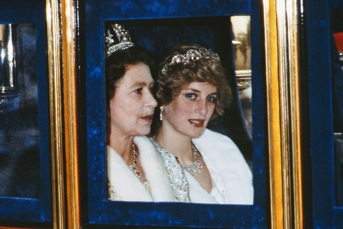 Princess Diana And The Queen Elizabeth